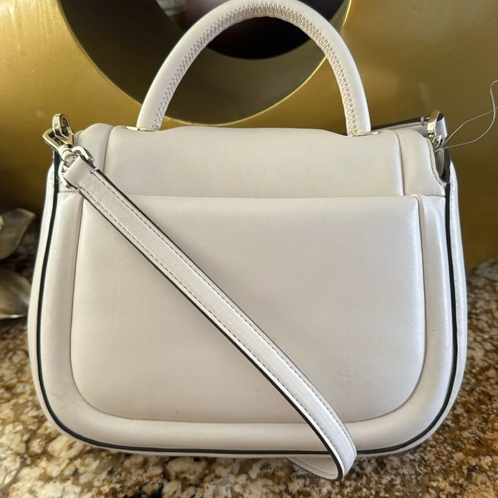 New Kate spade crème white puffy top handle crossbody‎